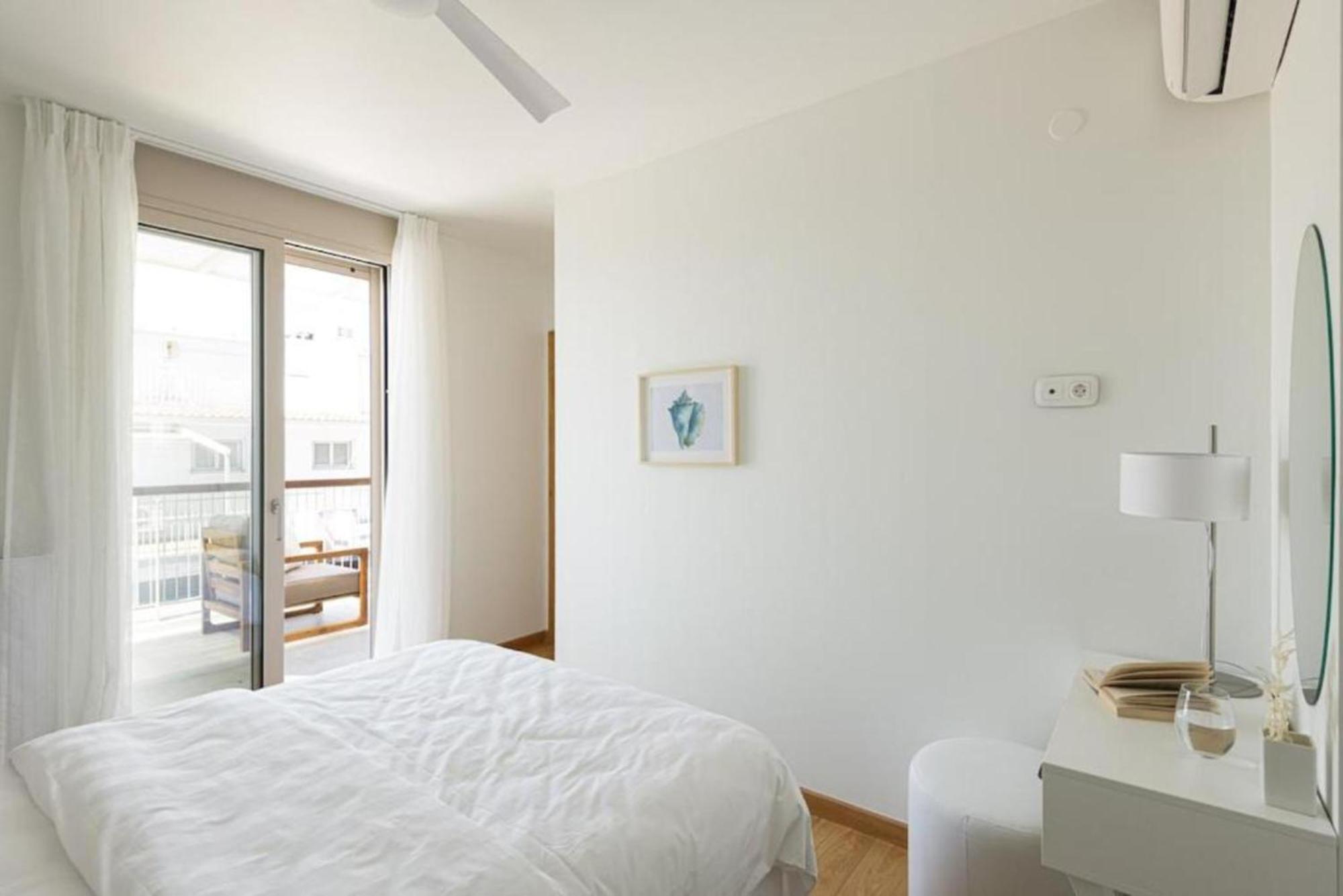 Gorgeous Exclusive Penthouse Next To The Seafront Apartment